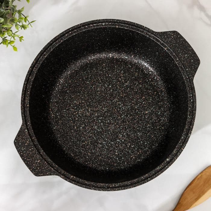 Кастрюля-жаровня KUKMARA Granit ultra original, 3 л, d=27 см, стеклянная крышка, антипригарное покрытие, серый — фото 3