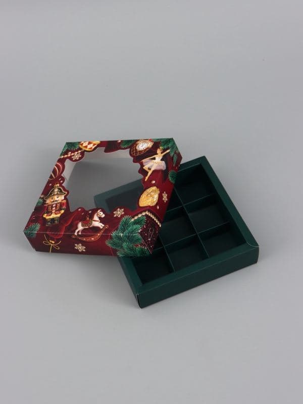 Коробка для 9 конфет «Роскошный щелкунчик», 14.7×14.7×3.5 см — фото 3