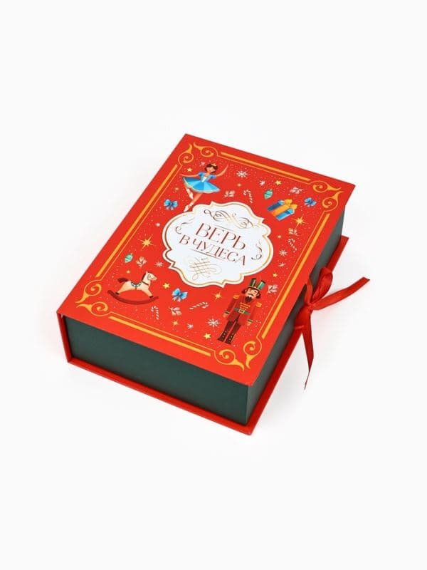 Коробка подарочная - книга «Волшебный Новый год», 27×19.5×8 см — фото 2