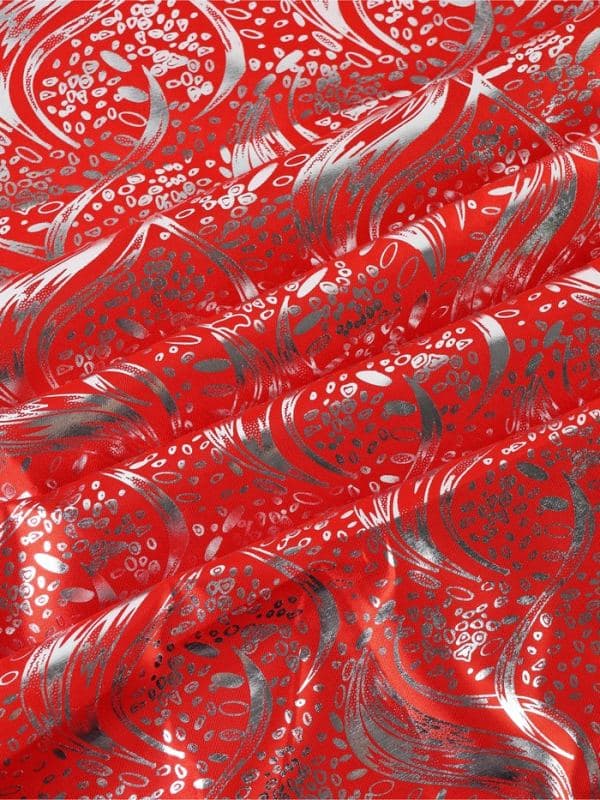 Лоскут для рукоделия, атлас, 100×120 см, красный с серебряными всполохами — фото 2