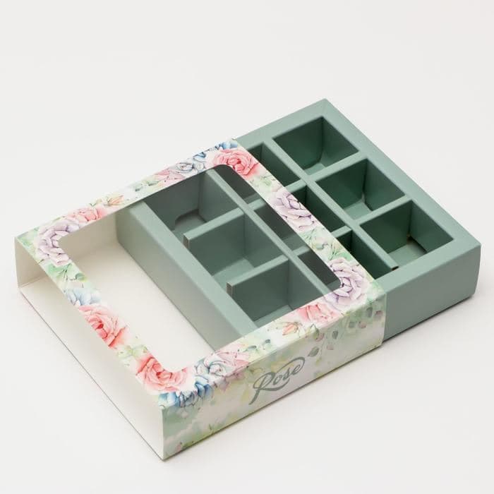 Коробка под 9 конфет с обечайкой Rose с окном, 14.5×14.5×3.5 см — фото 2