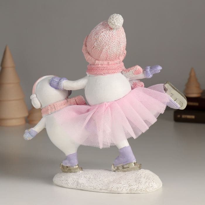 Фигурка полистоун «Счастливые снеговички на коньках», 17×6×18 см — фото 4